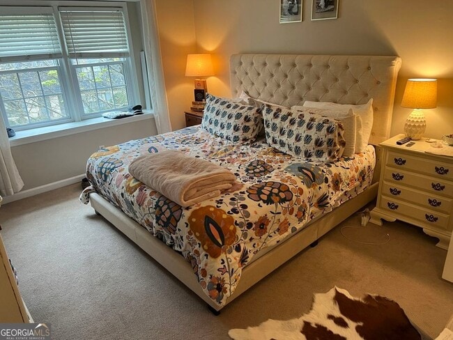 Building Photo - 82 Montre Square NW