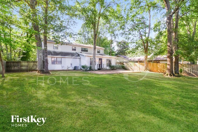 Building Photo - 114 Ericson Rd