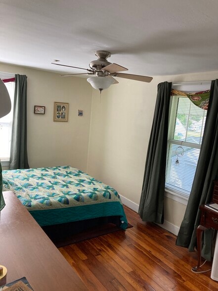 Bedroom 3 - 1228 W Barnes Ave
