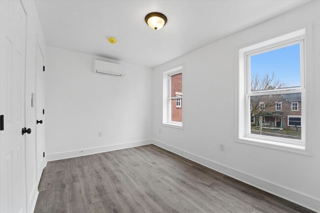 Building Photo - 3BR/3BA House | Newly Renovated | Section 8 Welcome