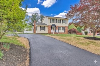Building Photo - 197 Apple Tree Rd