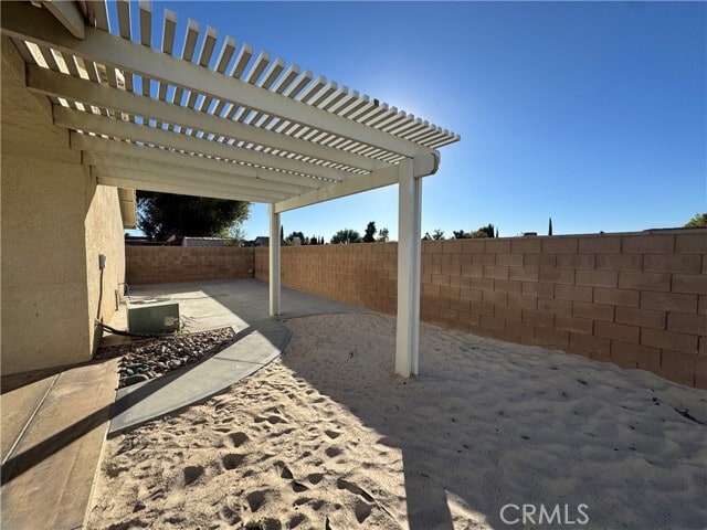 Building Photo - 12900 Briarcliff Dr