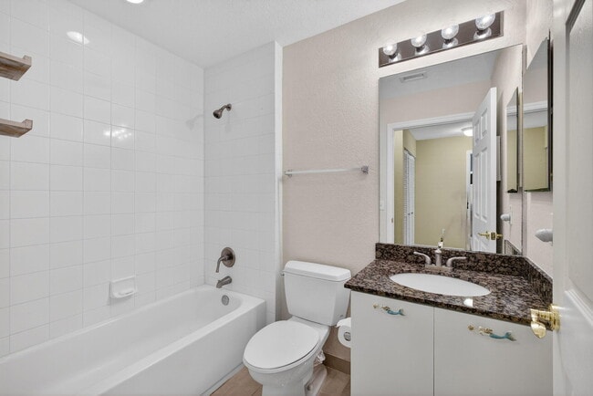 Building Photo - 59 SE Palermo