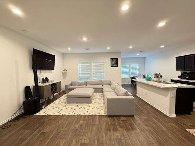 Building Photo - 21202 Frosted Fern Ln