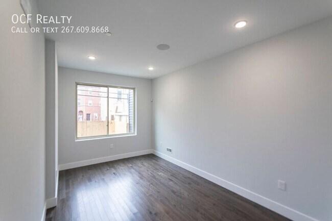 Building Photo - 1527 N Franklin St