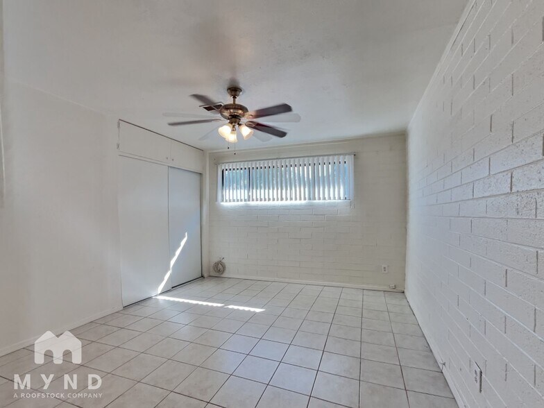 Building Photo - 4520 N 53rd Ave