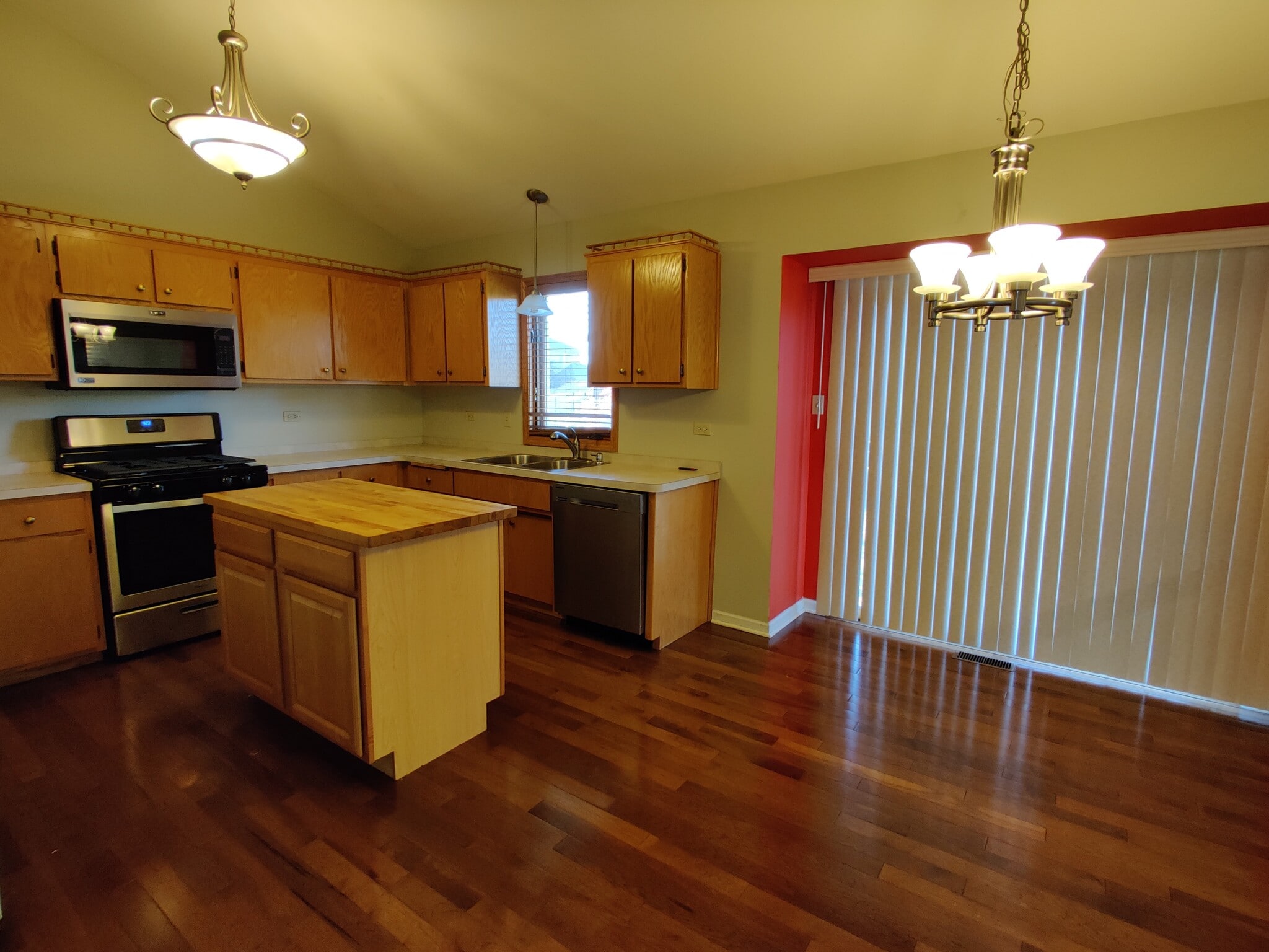 Kitchen - 7810 Brookside Glen Dr