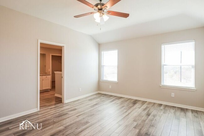 Building Photo - 11010 Yonder Flts