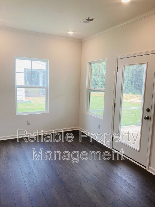 Building Photo - 651 Roy Adams Rd