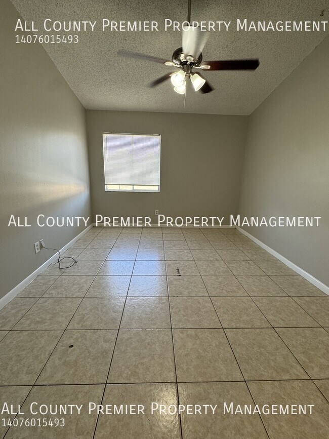 Building Photo - 5231 Via Hacienda Cir