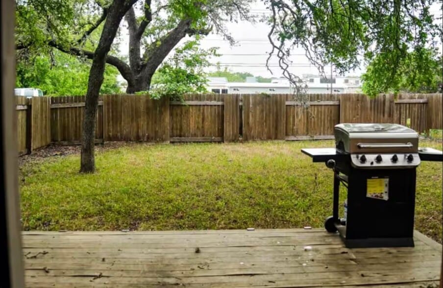 Building Photo - 1502 Aquifer Cv