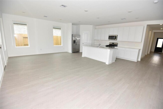 Building Photo - 16531 Mesquite Fld Dr
