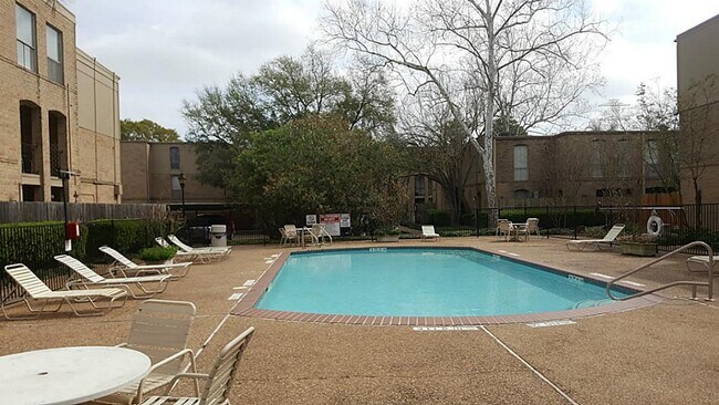 Building Photo - 4647 Wild Indigo St
