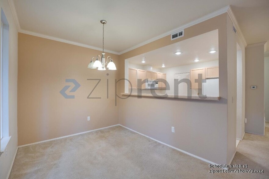 Building Photo - 25235 SE Klahanie Blvd