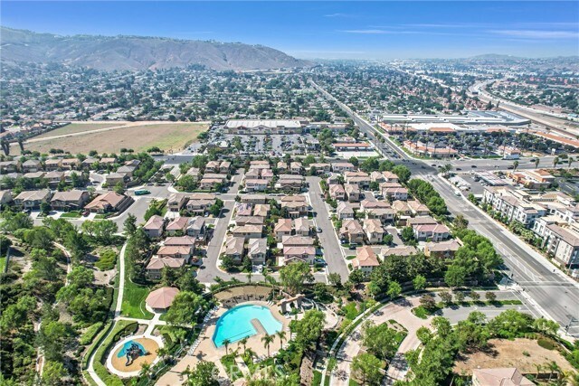 Building Photo - 10982 Periwinkle Way