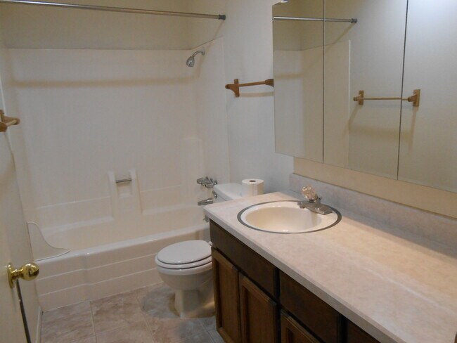 Building Photo - 61360 Keelally Ct