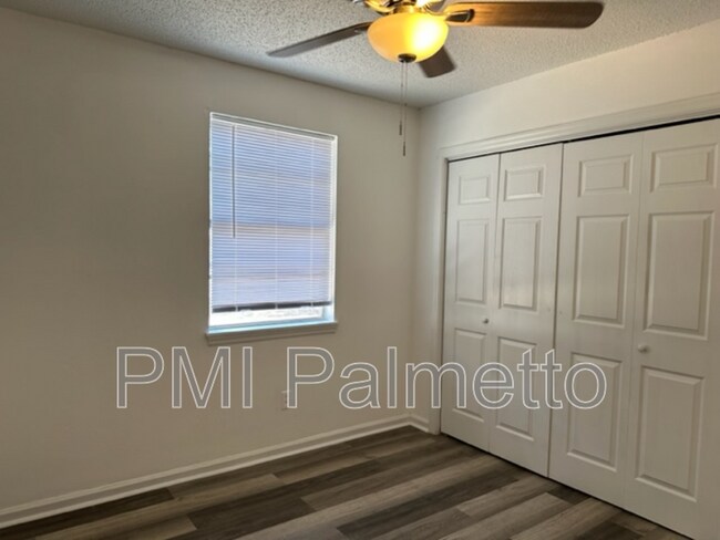 Building Photo - 106 Temple Walk Rd