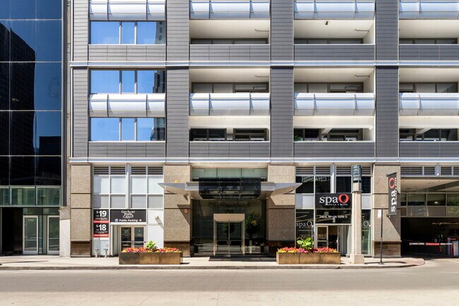 Building Photo - 240 E Illinois St