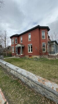 Building Photo - 428 Power St