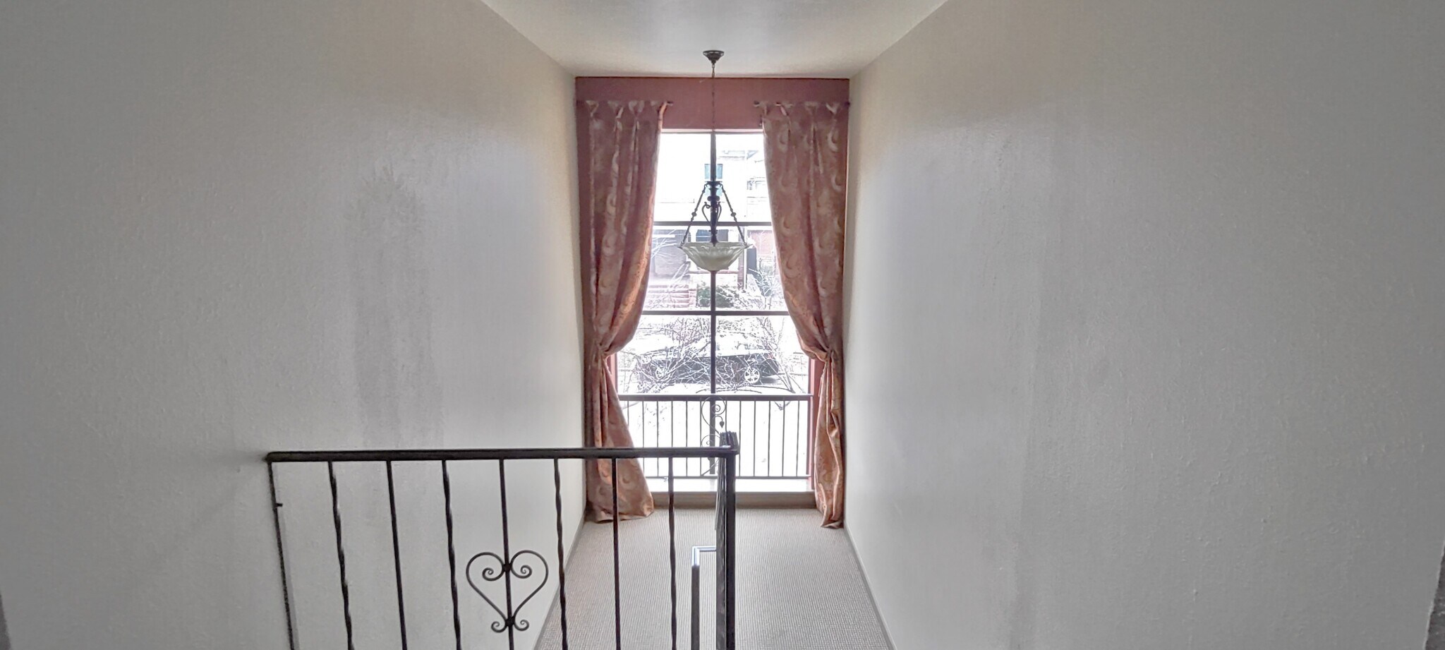 Building Photo - 1330 Elizabeth St