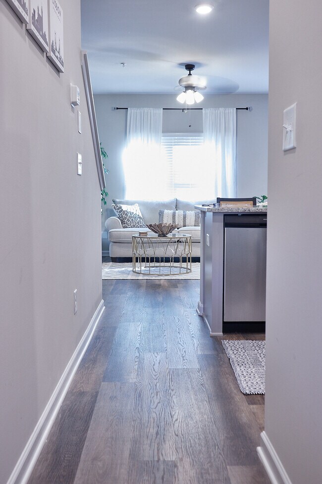 Building Photo - 2994 Bayrose Cir