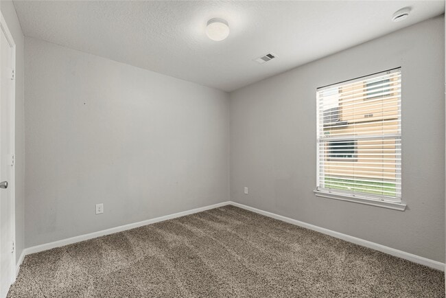 Building Photo - 18710 Cinnamon Ash Ct