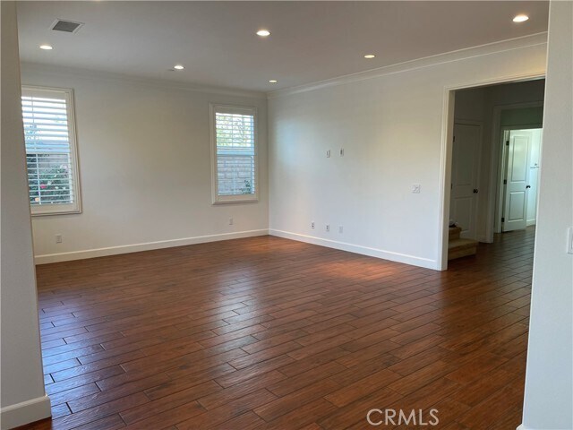 Building Photo - 123 Stallion