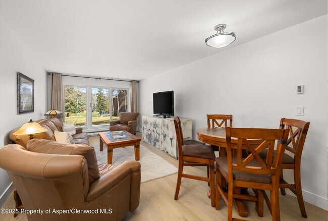 Building Photo - 294 Snowmass Club Cir