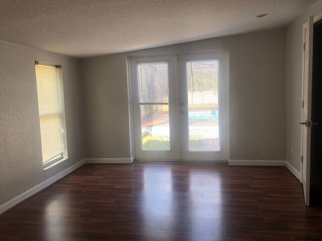 Building Photo - Beautiful, 3/2 Pool Home Available Now!
