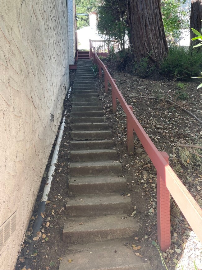 Building Photo - Stonewall Studio