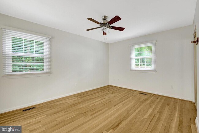 Building Photo - 615 Kearney Ct SW