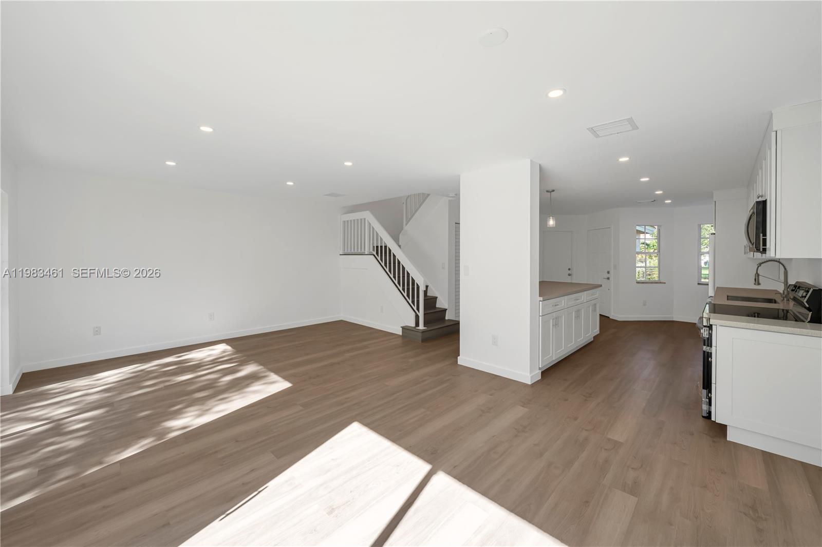 Building Photo - 13914 SW 101st Ln