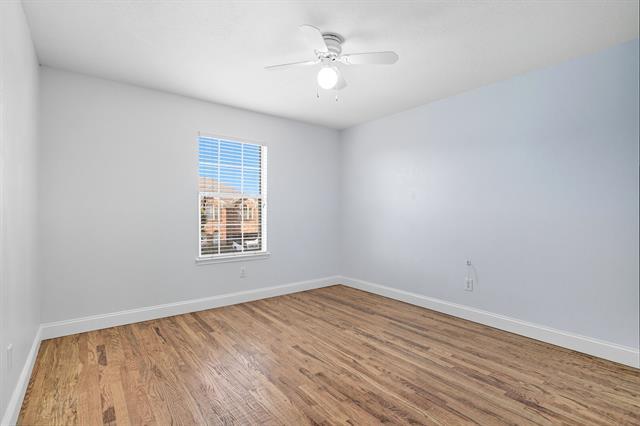 Building Photo - 529 Roundrock Ln