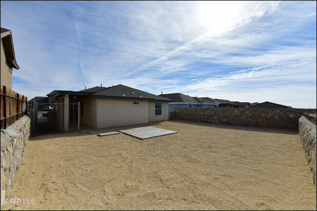 Building Photo - 7213 Brick Dust St