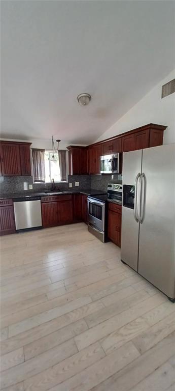 Building Photo - 355 Phenix Ave