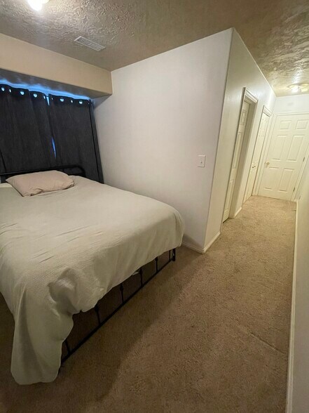 Bedroom - 3179 E Snowy Owl Rd