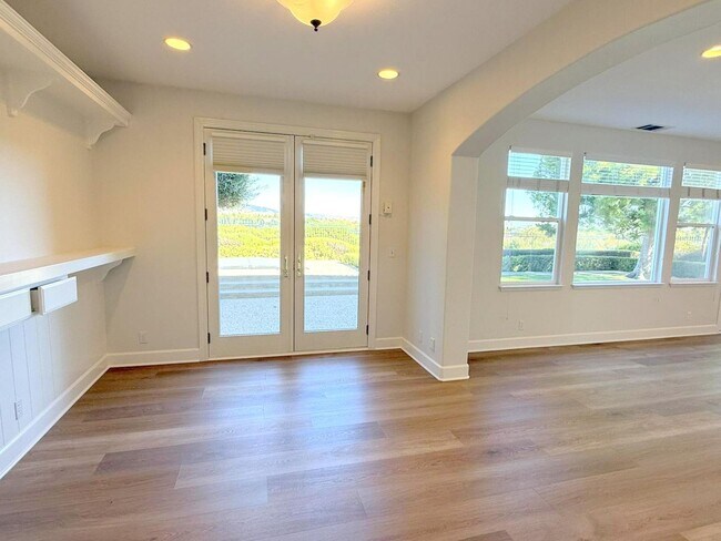 Building Photo - Former Model Home in Desirable Bridges Com...