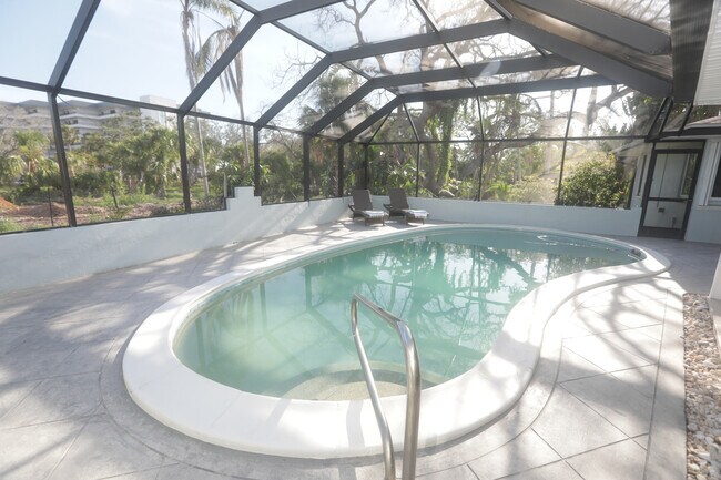 Building Photo - 8560 Heron Lagoon Cir