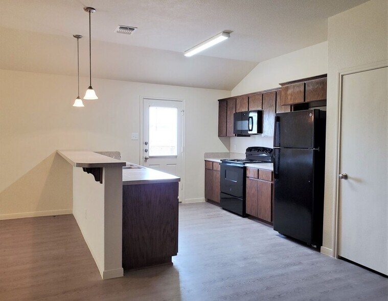 Building Photo - 5804 Rustler Dr
