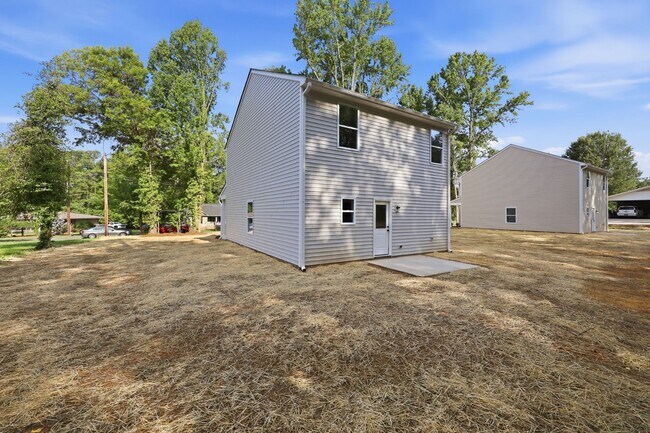 Building Photo - 120 Maplewood Ave
