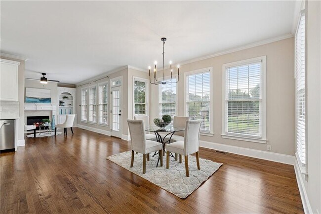 Building Photo - 870 Longstone Landing