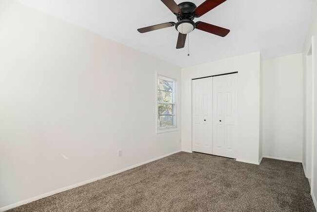 Building Photo - 5206 Skiles Ave