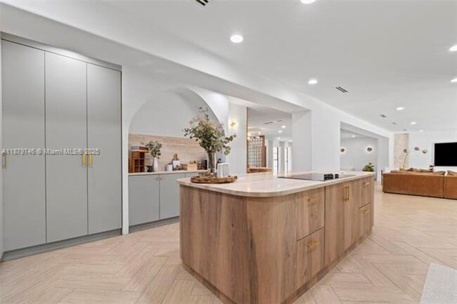 Building Photo - 15202 SW 80th Ave