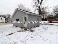 Building Photo - 1413 Walnut St