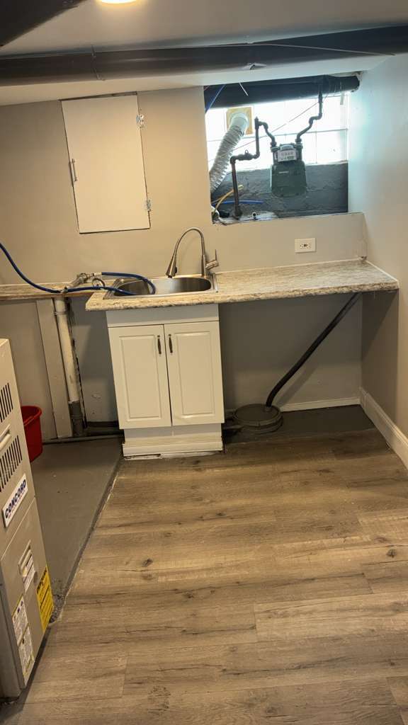 Building Photo - 2721 Woodbridge Ave