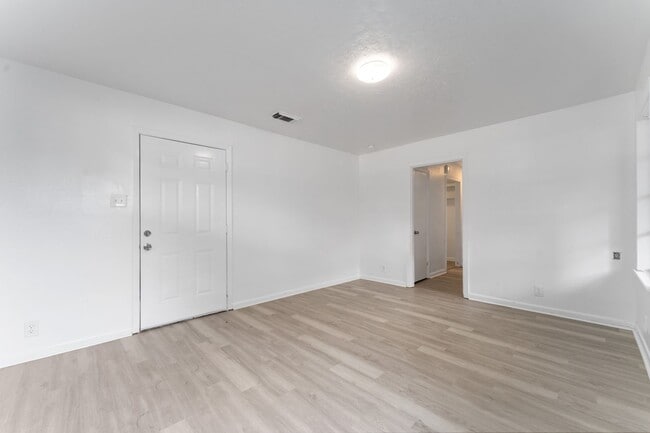 Building Photo - Welcome to a Home Full of Character and Comfort!