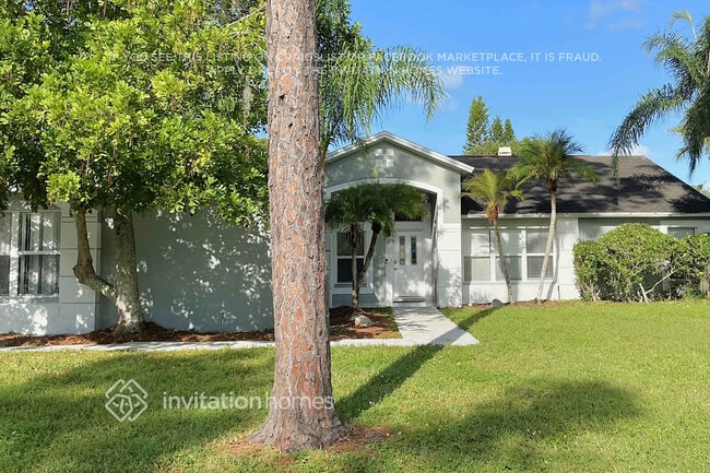 Building Photo - 4300 Ridgemoor Dr N