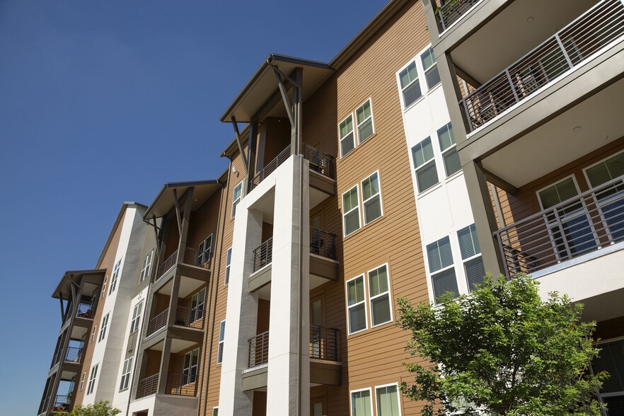 Altaire at Millenia 5450 Millenia Lakes Blvd Orlando FL 32839