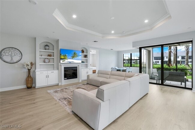 Building Photo - 15336 Lucerna St