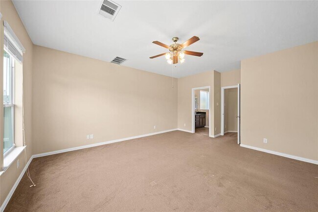 Building Photo - 6146 Sierra Springs Ln